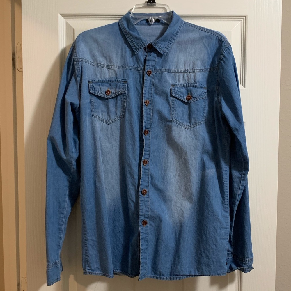 Coofandy Long Sleeve Light Wash Denim Shirt size M